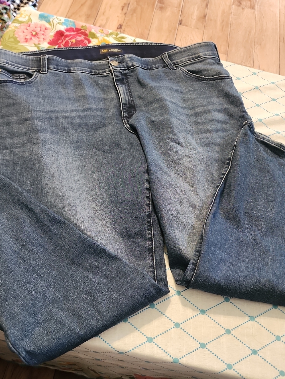 Lee Straight Jeans in Blue Wash